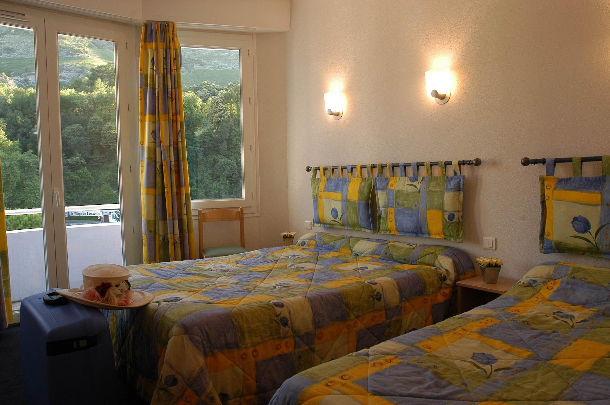 Hotel Esplanade Eden Lourdes Luaran gambar